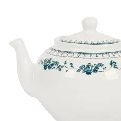 Comptoir De Famille Theiere Anglaise En Faïence Blanc Et Bleu Ancien - Faustine 9 Comptoir De Famille Theiere Anglaise En Faïence Blanc Et Bleu Ancien - Faustine -Côté Table Store 201506 DET03 WEB