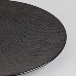 Table Passion Assiette Plate En Grès Noir D27cm - Vesuvio 11 Table Passion Assiette Plate En Grès Noir D27cm - Vesuvio -Côté Table Store 607866 FRN02 WEB