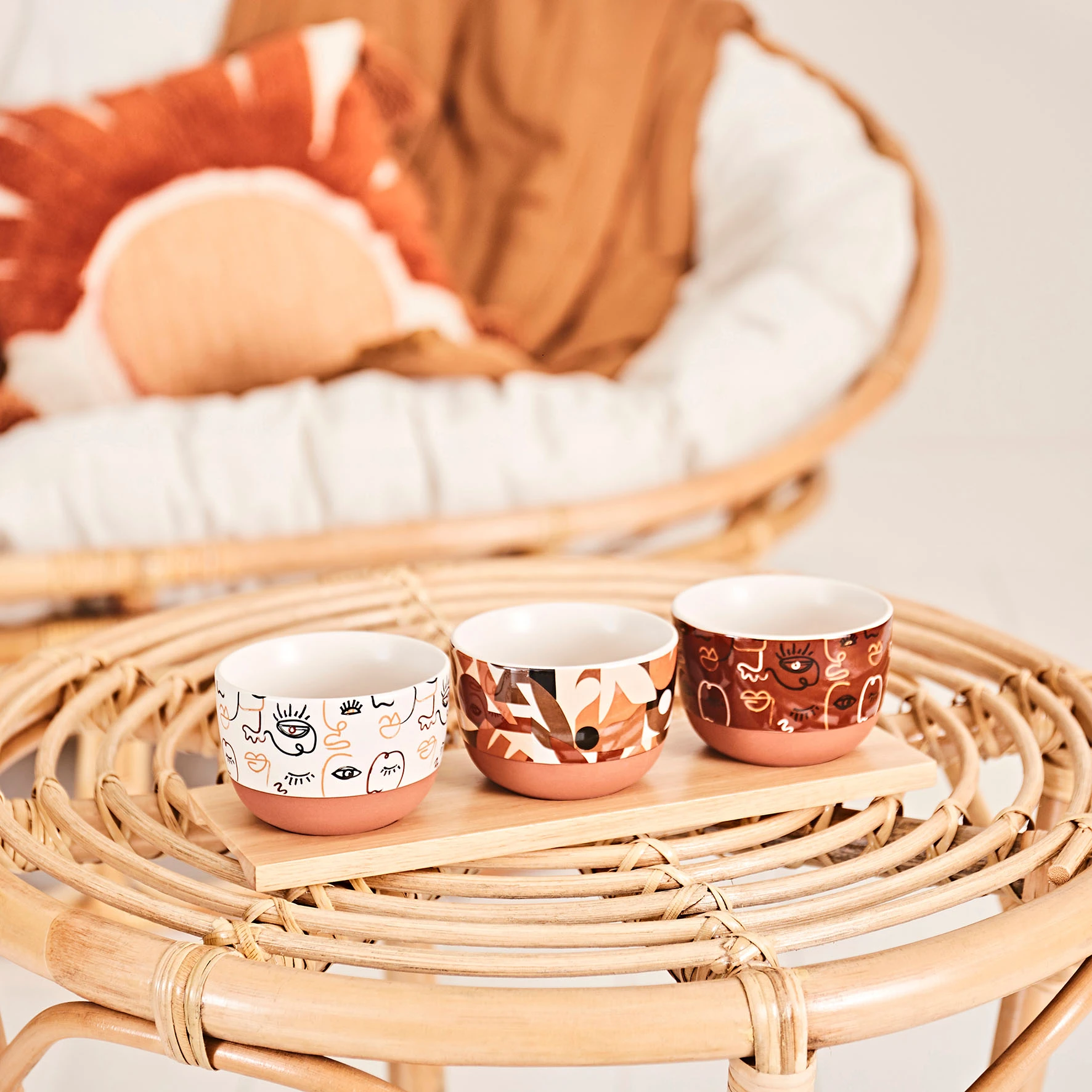 SEMA DESIGN Coupelles X3 Beige Et Brun En Grès Et Plateau En Bois - Terre Brulée 6 SEMA DESIGN Coupelles X3 Beige Et Brun En Grès Et Plateau En Bois - Terre Brulée – Image 4