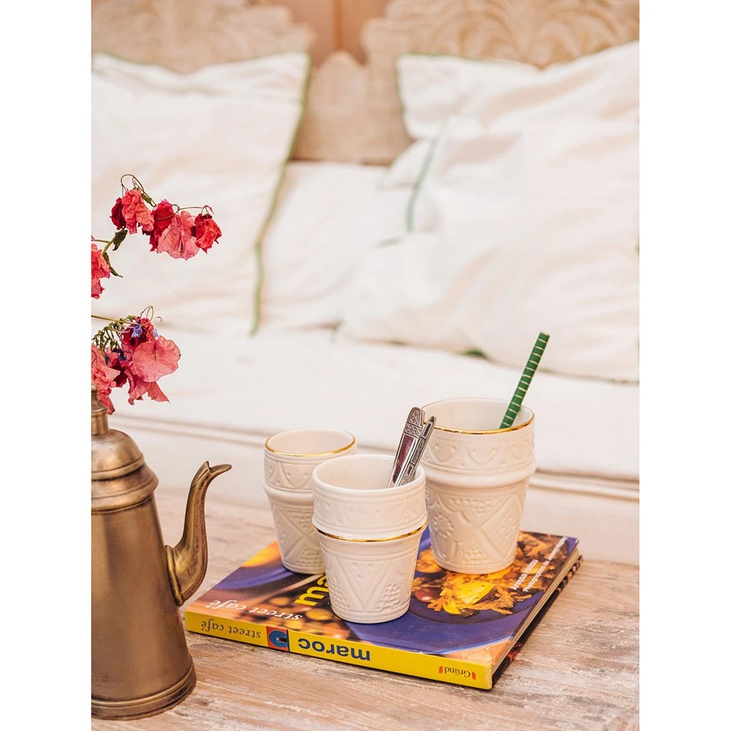 Chabi Chic Tasse Blanche, Liseré Doré D7.5xh7cm - Beldi Empreinte 6 Chabi Chic Tasse Blanche, Liseré Doré D7.5xh7cm - Beldi Empreinte – Image 4