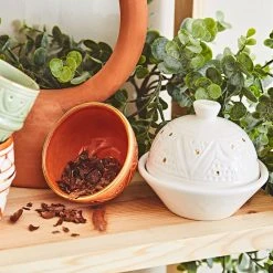 Chabi Chic Beurrier / Boite à Sucre Blanc Or D10cm - Empreintes 12 Chabi Chic Beurrier / Boite à Sucre Blanc Or D10cm - Empreintes -Côté Table Store b8b5f amb hd fds cat23 0020